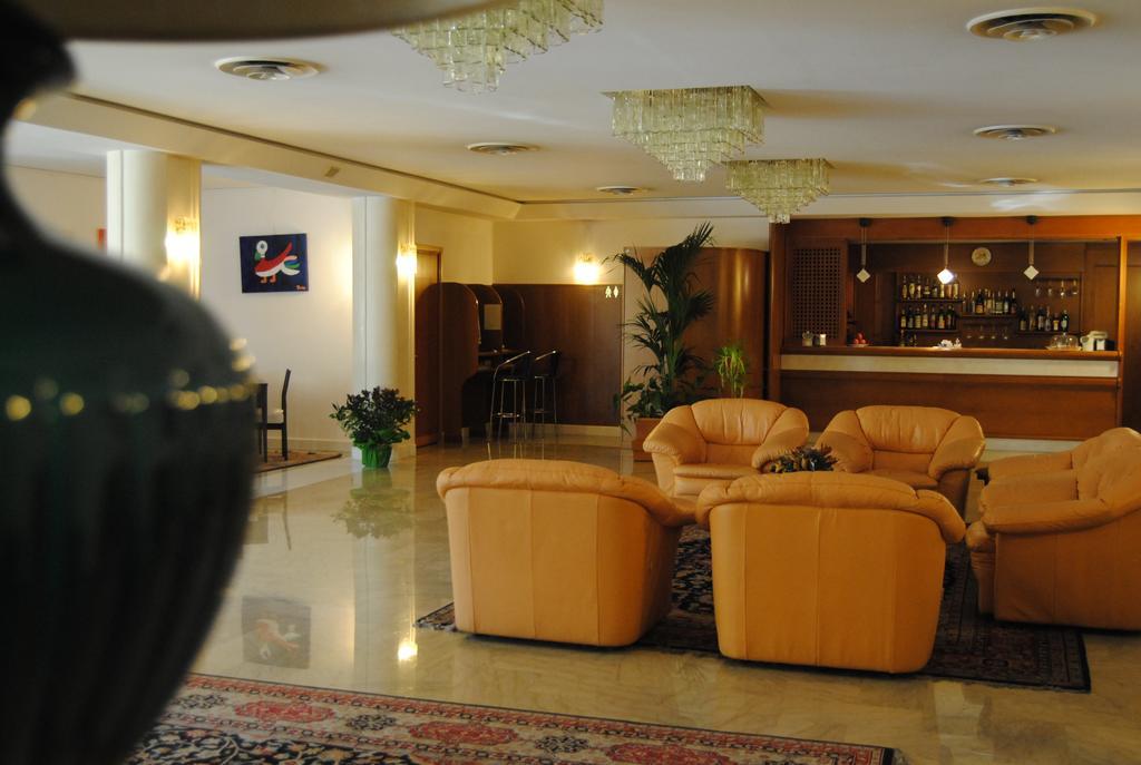Hotel Bassetto Ферентіно Екстер'єр фото