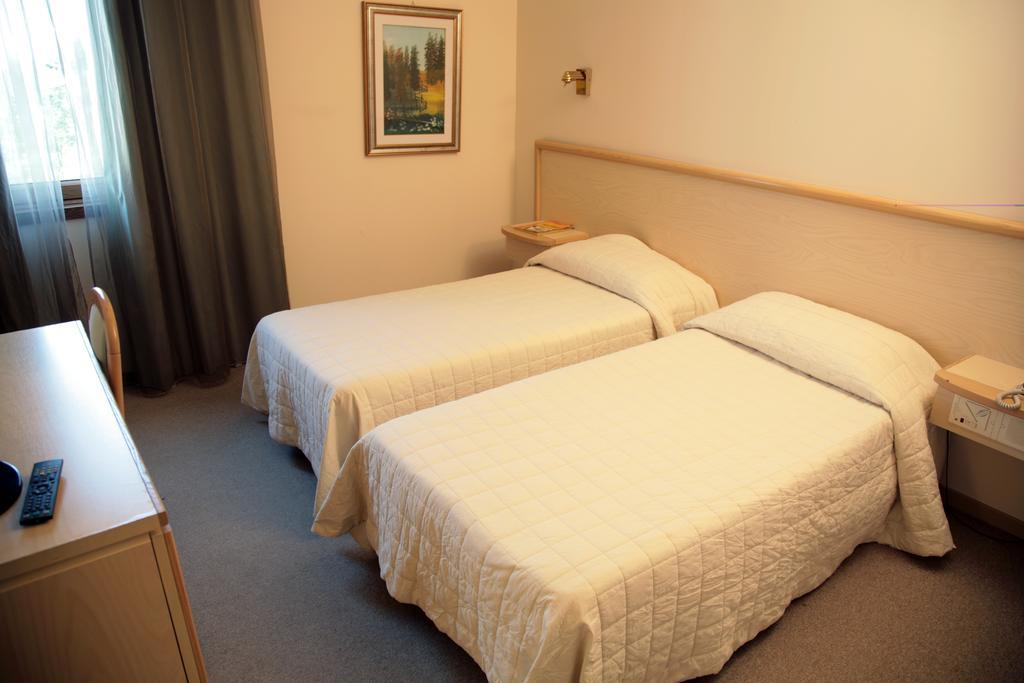 Hotel Bassetto Ферентіно Екстер'єр фото